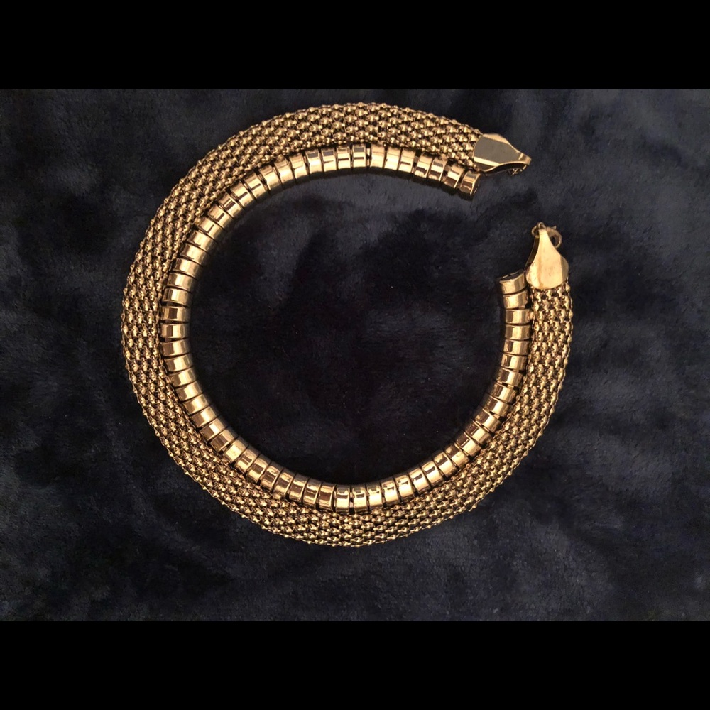 Beautiful gold choker necklace